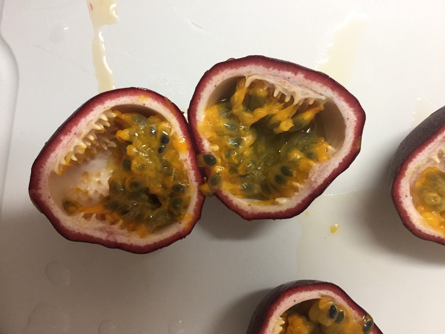 パッションフルーツは 何と言ってもサッパリ感がいい